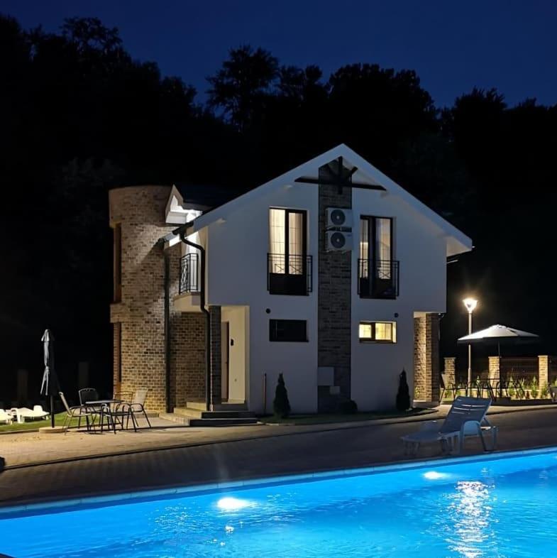 Aparthotel Crown House Vrnjačka Banja Exterior foto